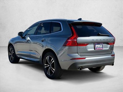Used 2020 Volvo XC60 T5 Momentum image 8