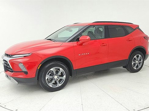 Certified 2023 Chevrolet Blazer LT w/ Convenience Package image 4
