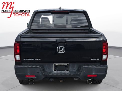 Used 2021 Honda Ridgeline Black Edition image 11