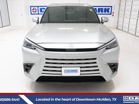 Used 2025 Lexus TX 350 AWD w/ Technology Package image 2