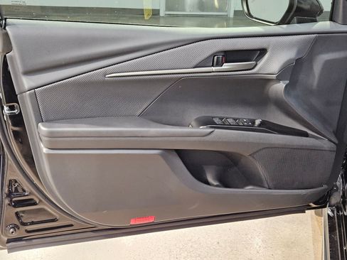 New 2026 Toyota Camry Hybrid FWD image 11