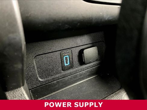 Used 2019 Ford Escape SE AWD/4WD image 16