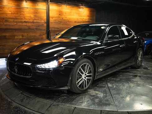 Used 2015 Maserati Ghibli RWD image 2