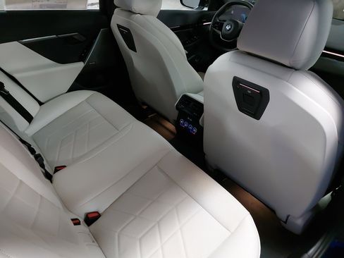 New 2026 BMW 530i w/ Premium Package image 11