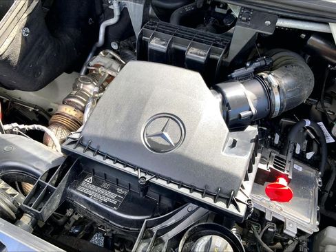 Used 2025 Mercedes-Benz Sprinter 2500 image 34