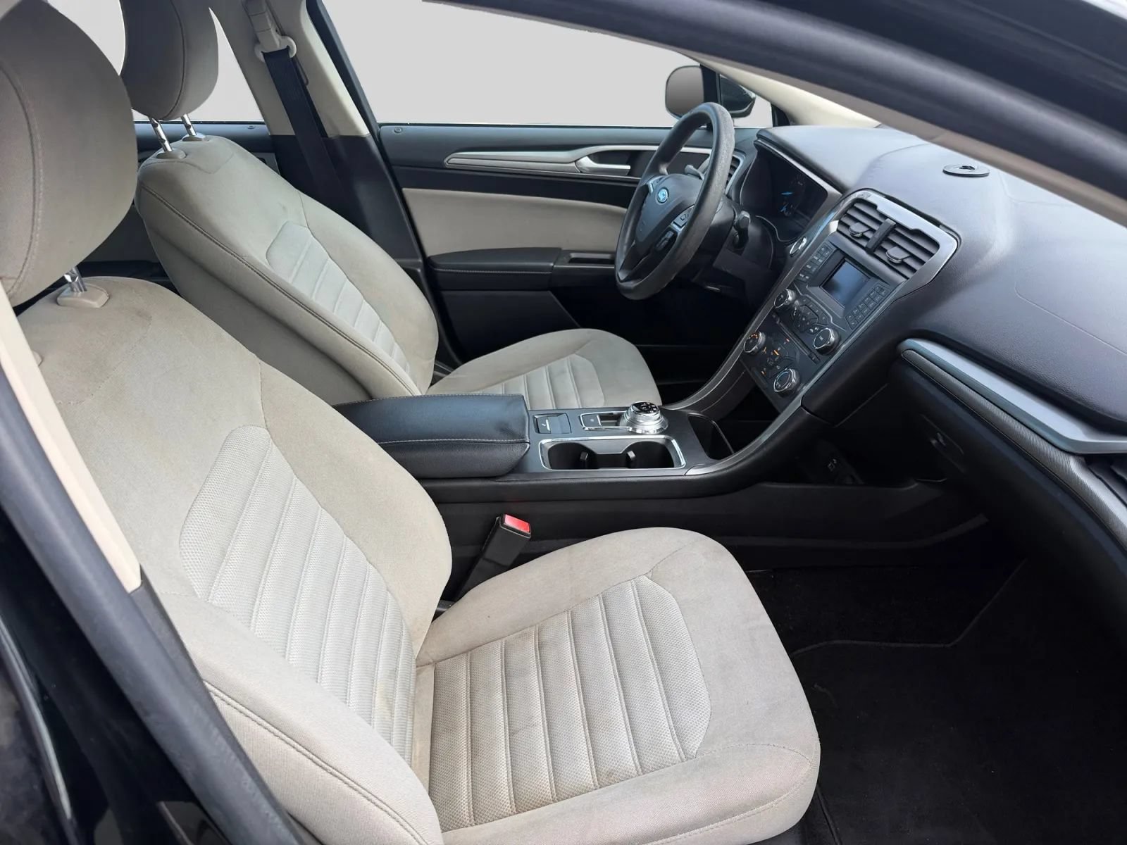 Used 2017 Ford Fusion S FWD image 15