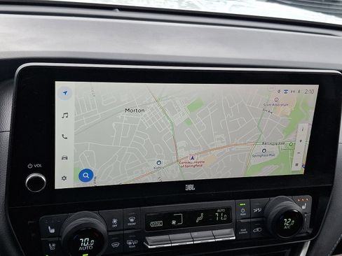 Used 2024 Toyota Grand Highlander Limited image 19