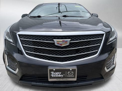 Used 2017 Cadillac XT5 Premium Luxury w/ Driver Assist Package FWD image 2