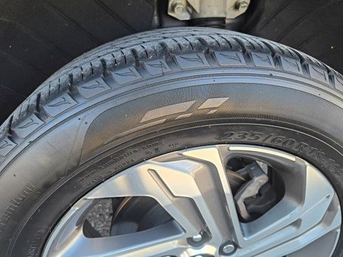 Used 2023 Hyundai Santa Fe SEL image 9