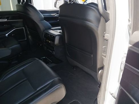 Used 2024 Jeep Wagoneer Series II AWD/4WD image 22