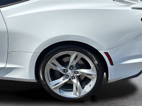 Used 2021 Chevrolet Camaro SS RWD image 39