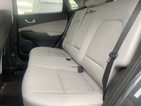 Used 2022 Hyundai Kona SEL w/ Convenience Package image 21