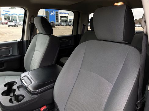 Used 2023 RAM 1500 Classic SLT image 13