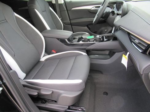 New 2025 Buick Envision Sport Touring image 9