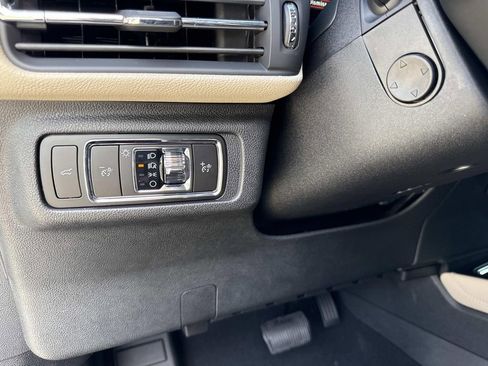 New 2026 Lincoln Corsair Premiere image 30