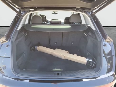 Used 2023 Audi Q5 2.0T Premium w/ Convenience Package AWD/4WD image 9