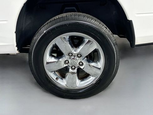 Used 2019 RAM 1500 Big Horn AWD/4WD image 33