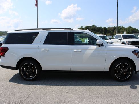 Used 2024 Ford Expedition Max Limited AWD/4WD image 5