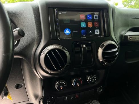 Used 2016 Jeep Wrangler Sport AWD/4WD image 27