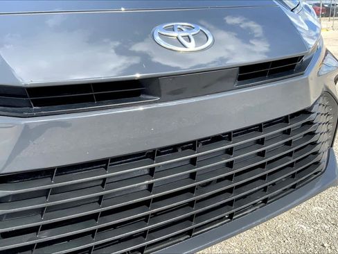 Used 2026 Toyota Camry LE image 29