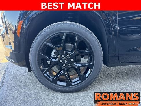 New 2026 Chevrolet Traverse RS image 8