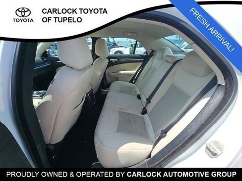 Used 2023 Chrysler 300 Touring w/ Safetytec Plus Group image 9