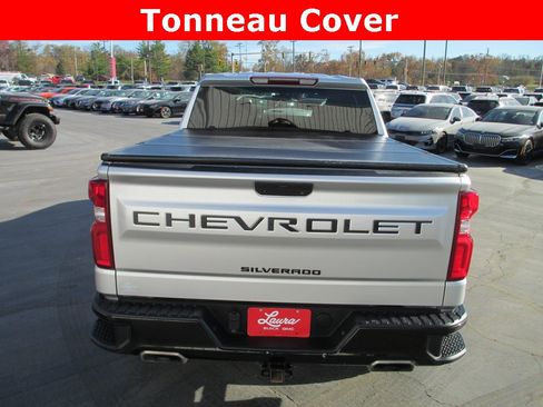 Used 2019 Chevrolet Silverado 1500 Custom Trail Boss w/ Custom Convenience Package image 5