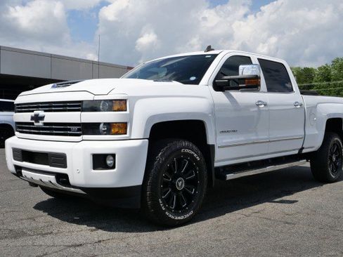 Used 2017 Chevrolet Silverado 2500 LTZ w/ Duramax Plus Package AWD/4WD image 3