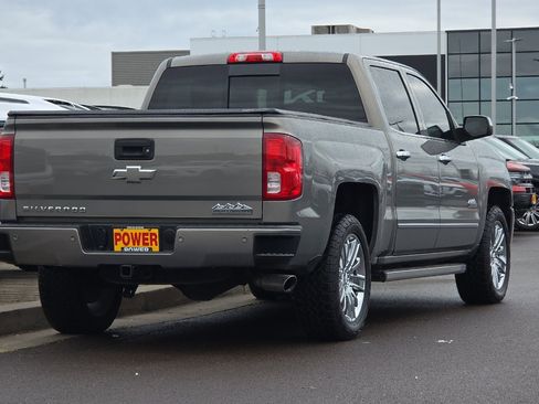 Used 2017 Chevrolet Silverado 1500 High Country image 4
