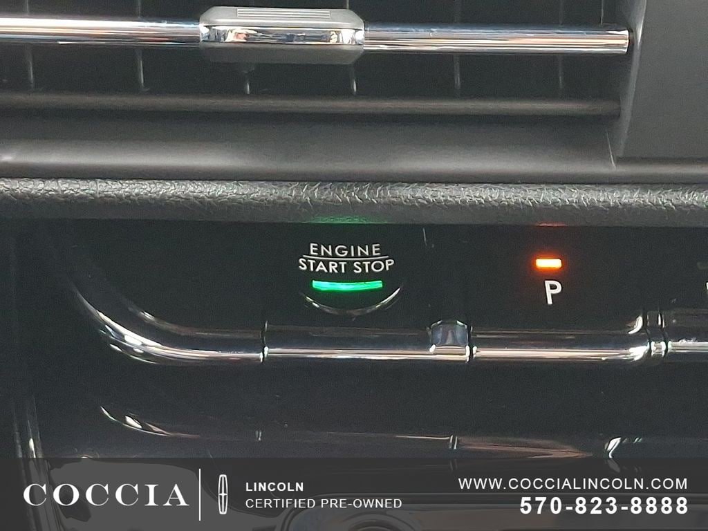 Certified 2023 Lincoln Corsair AWD w/ Equipment Group 101A image 25