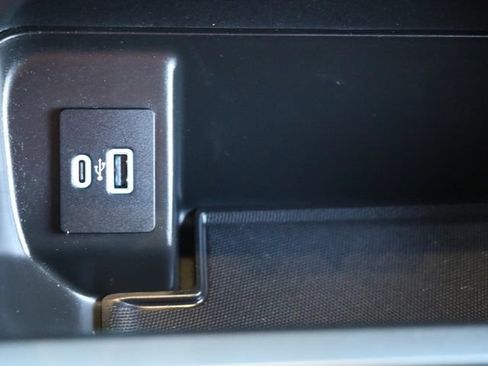Used 2022 Ford F150 XLT w/ Equipment Group 302A High AWD/4WD image 30