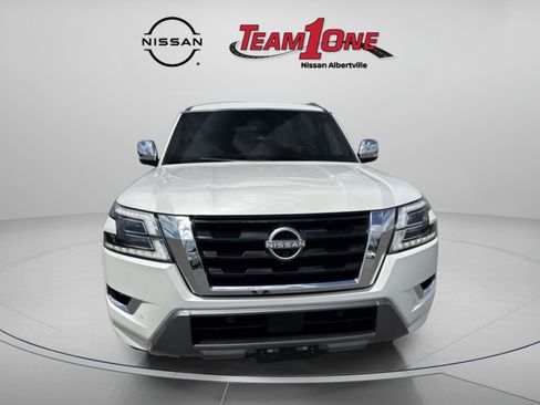 Used 2023 Nissan Armada Platinum w/ Captain's Chairs Package AWD/4WD image 2