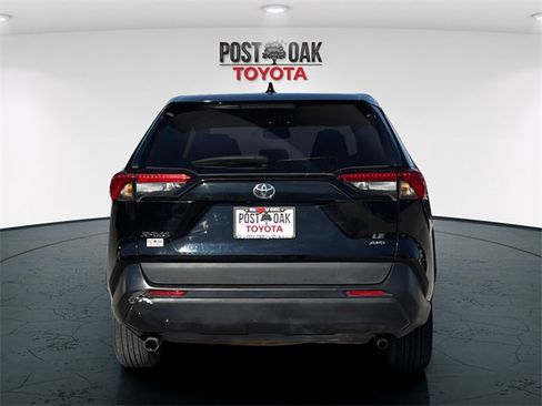 Used 2024 Toyota RAV4 LE image 6