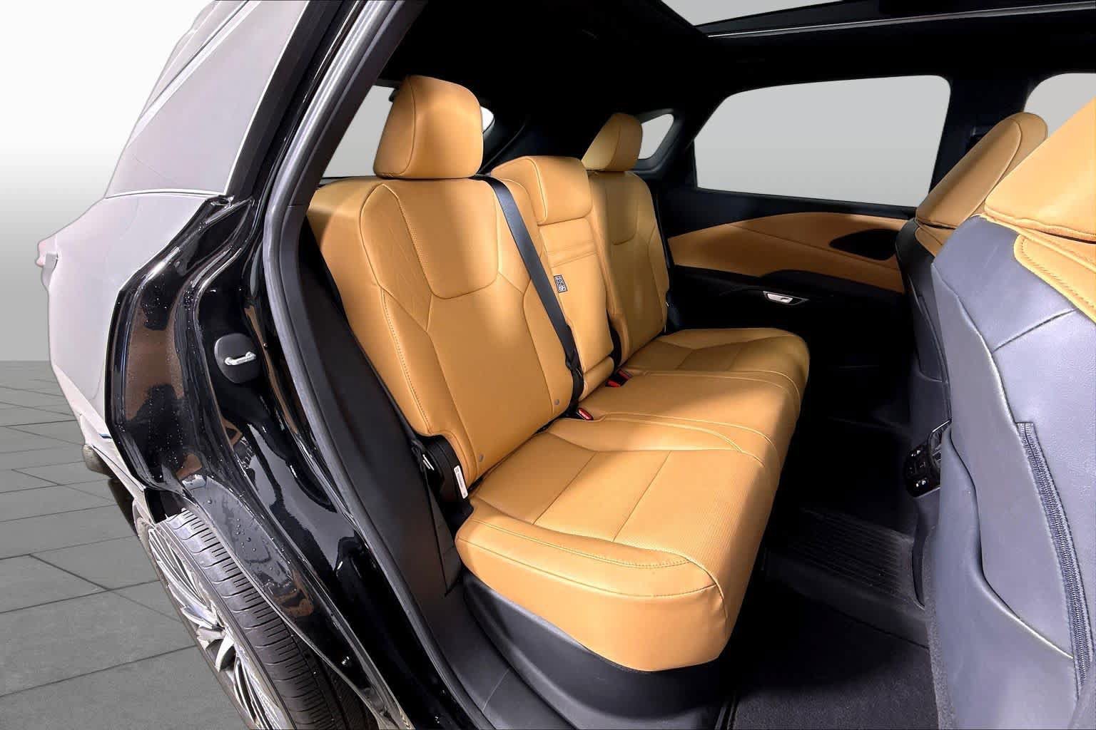 Used 2023 Lexus RX 350 Premium Plus w/ Cold Area Package FWD image 20