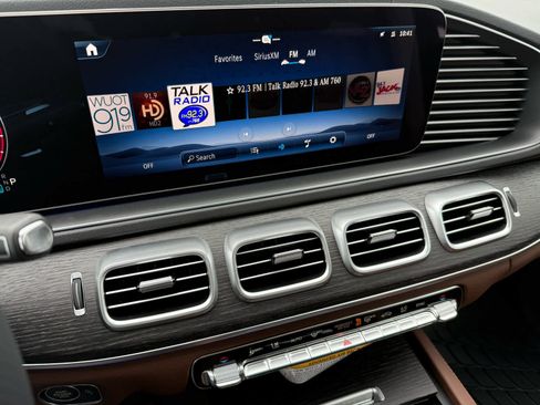 New 2026 Mercedes-Benz GLS 450 4MATIC image 18