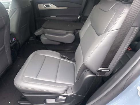 New 2026 Ford Explorer Active w/ Active Comfort Package image 7