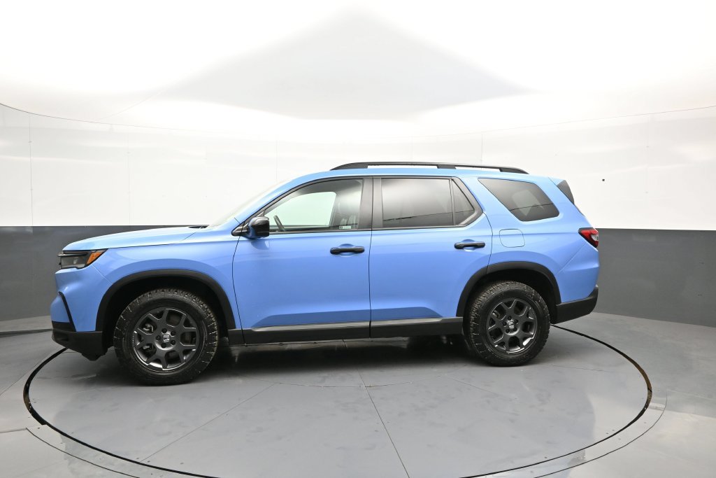 Certified 2024 Honda Pilot TrailSport image 9