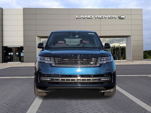 Certified 2023 Land Rover Range Rover Long Wheelbase Autobiography image 2