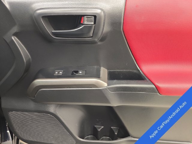 Used 2022 Toyota Tacoma SR5 AWD/4WD image 11