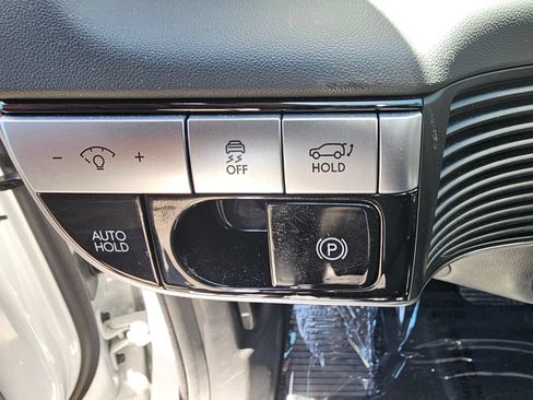 Certified 2024 Hyundai Ioniq 5 SEL RWD image 25
