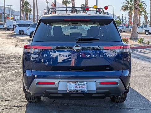 New 2026 Nissan Pathfinder SL FWD image 4