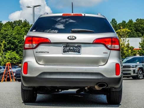 Used 2014 Kia Sorento LX FWD image 11