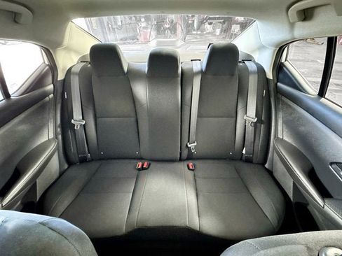 Certified 2025 Nissan Sentra S FWD image 18