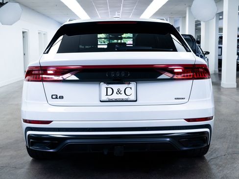Used 2021 Audi Q8 Prestige w/ Prestige Package image 5