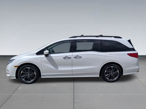Certified 2024 Honda Odyssey Elite image 2