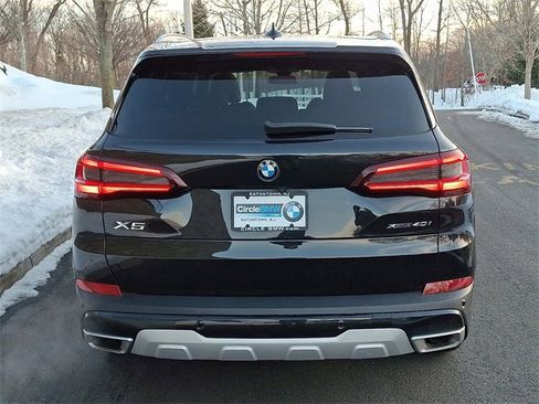 Used 2023 BMW X5 xDrive40i w/ Premium Package image 5