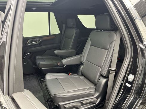 Certified 2025 GMC Yukon Denali w/ Sun & Power Step Package AWD/4WD image 13