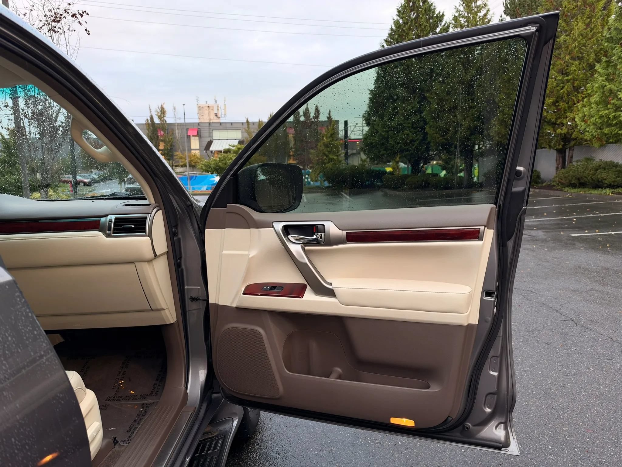 Used 2013 Lexus GX 460 w/ Comfort Plus Pkg AWD/4WD image 32