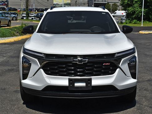 Used 2025 Chevrolet Trax RS w/ Driver Confidence Package FWD image 5