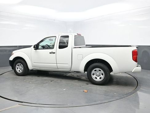 Used 2019 Nissan Frontier S image 4